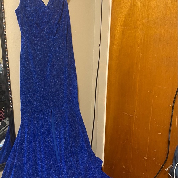 Fashion Nova “Round and Round You Go” Dress - Picture 2 of 3